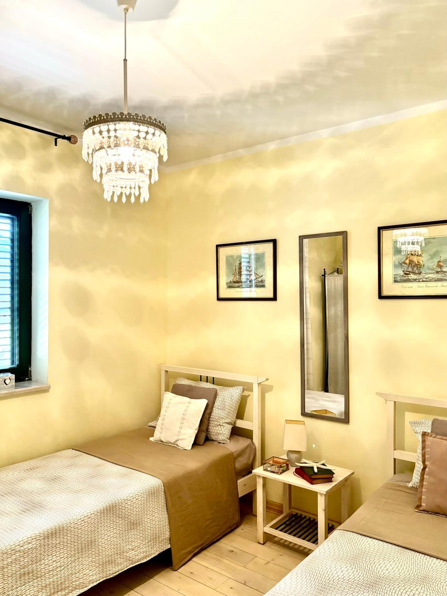 Apartment Tri Kiparisa Tivat Bagian luar foto